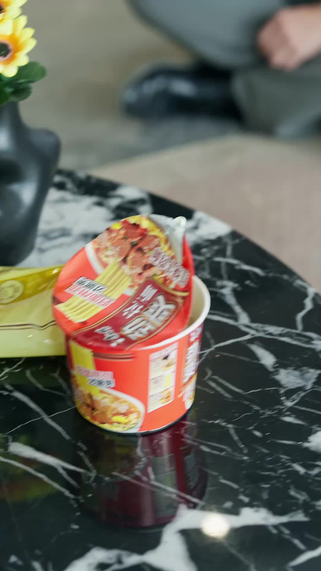 Episódio 12 de Minha noiva carregava o filho do meu irmão — eu me casei com outra