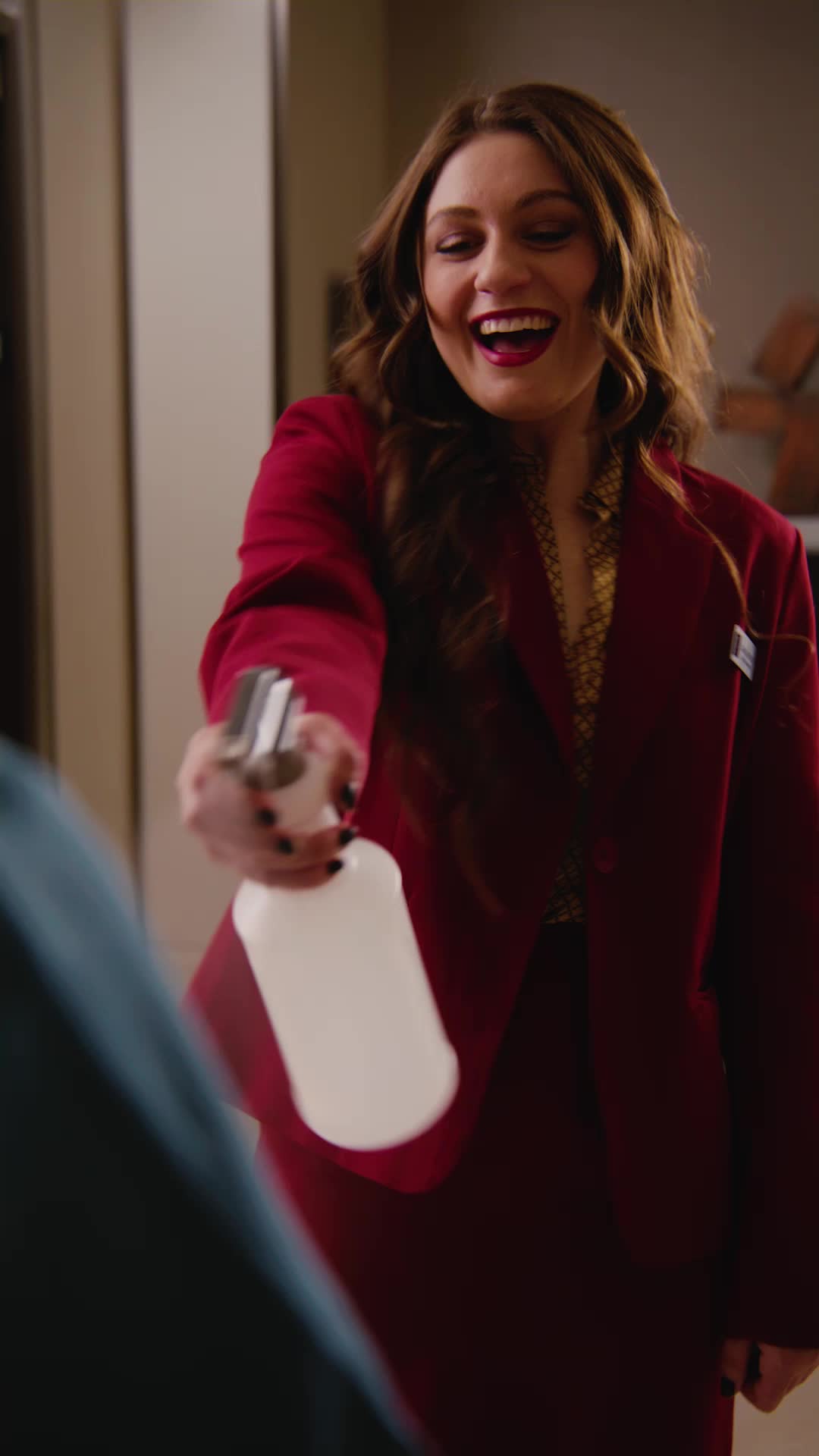 Episódio 10 de Não Perturbe: Chefe Lady Disfarçada!