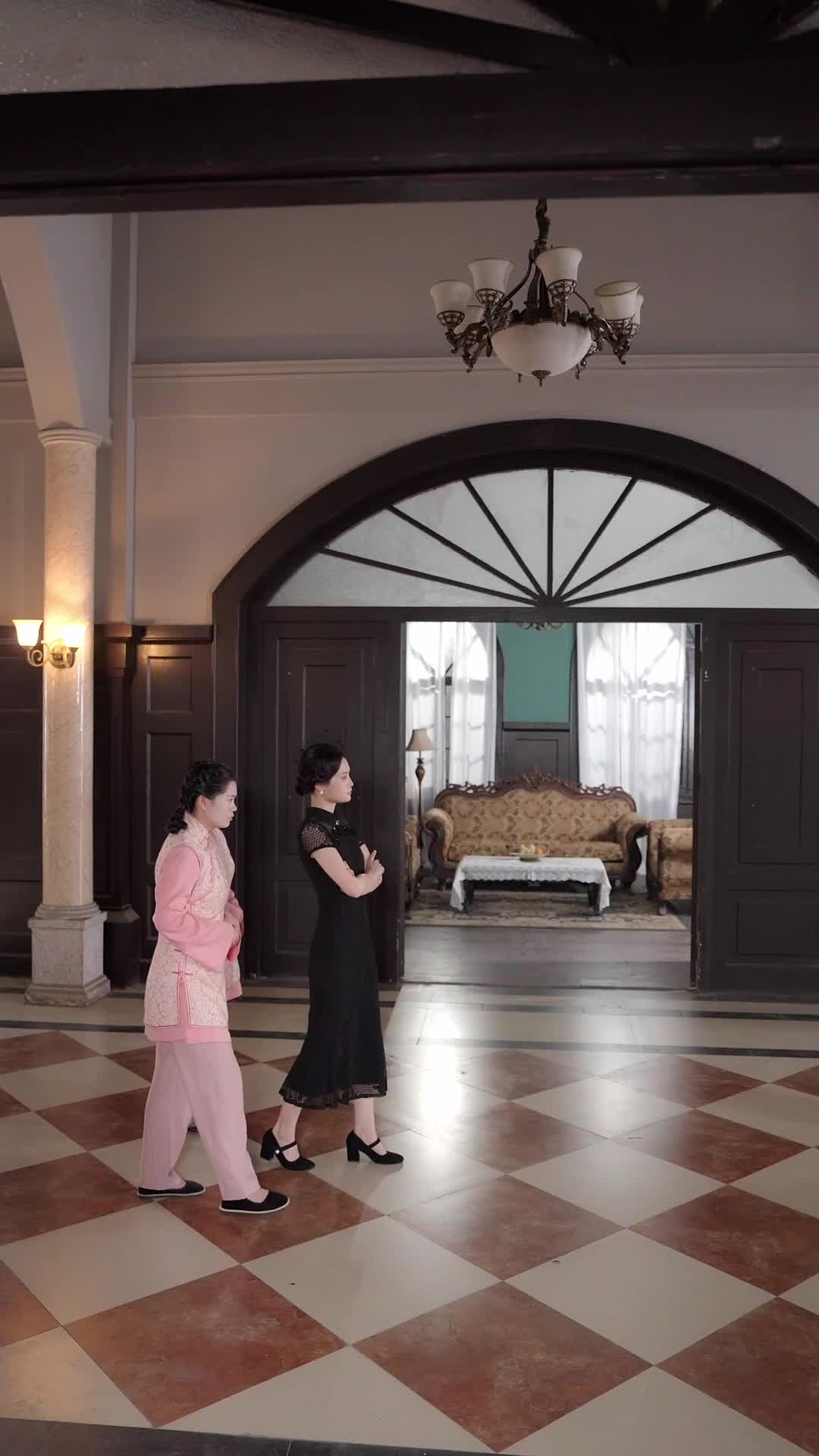 Episódio 6 de Nosso Fofo É Na Verdade um Sussurrador de Fantasmas