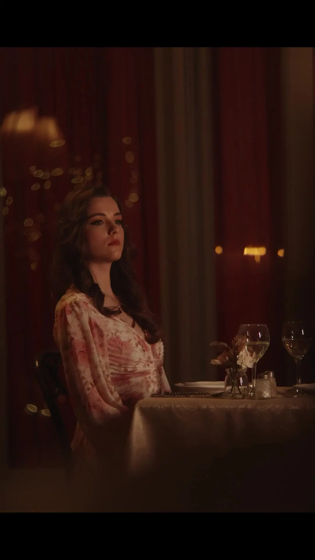 Episódio 34 de Nunca se divorcie de uma herdeira bilionária secreta