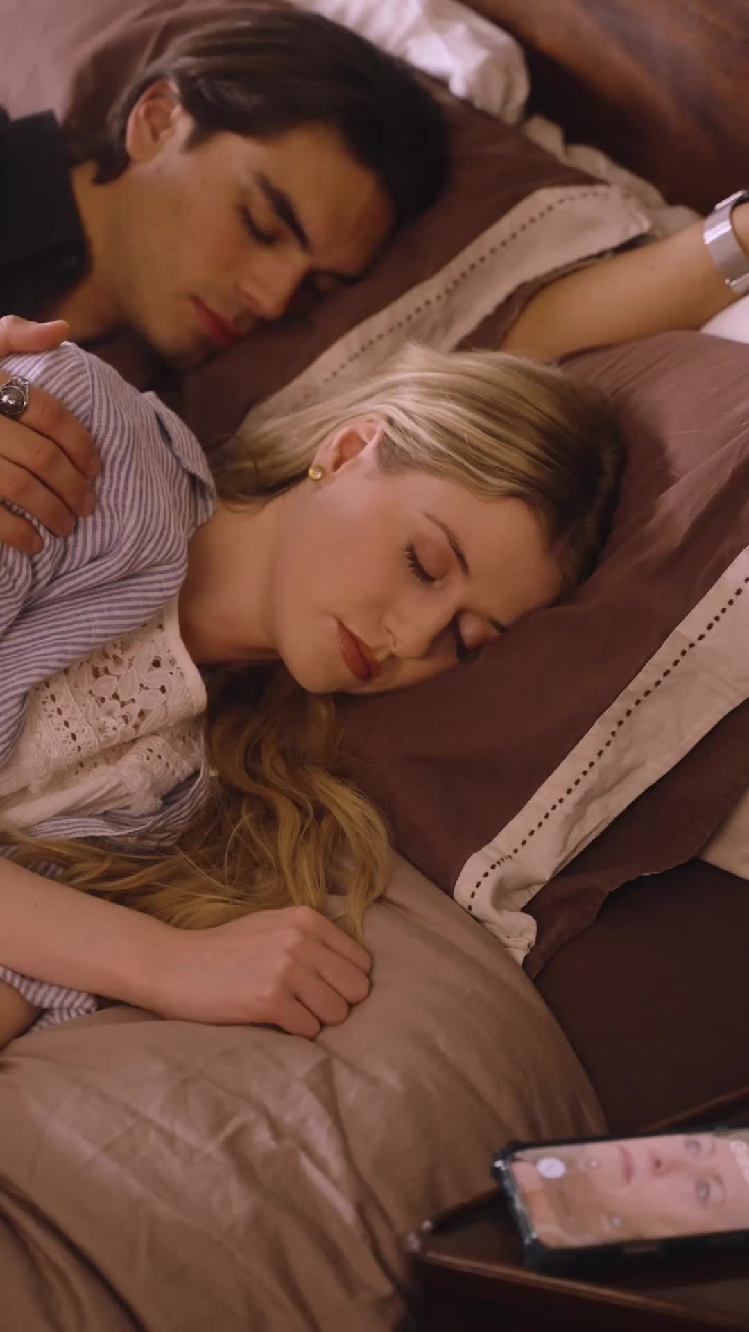 Episódio 18 de O Alfa Rei e sua Noiva Virgem