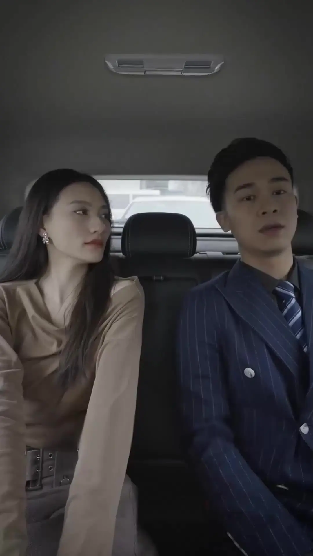 Episódio 47 de O CEO Astuto e Sua Esposa Irresistível