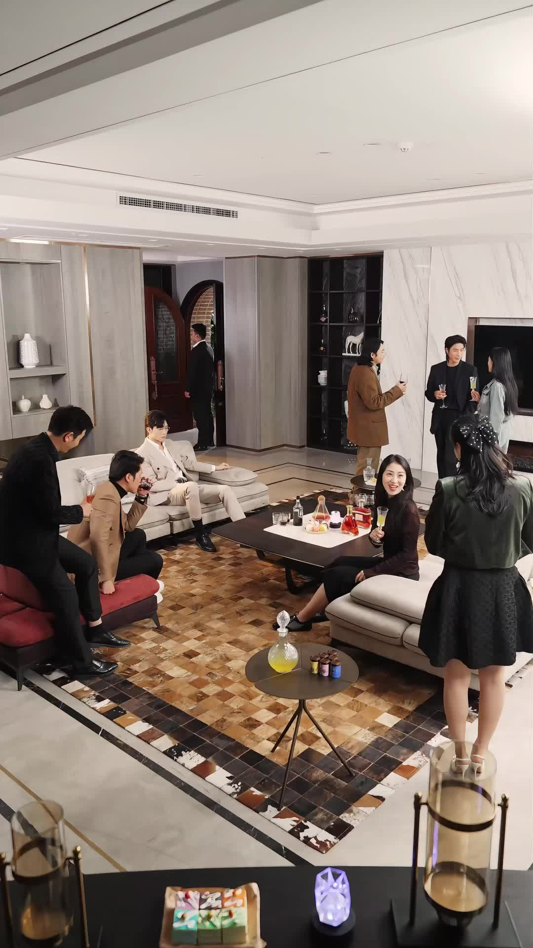 Episódio 8 de O Eu Quebrado o Encontrou Novamente