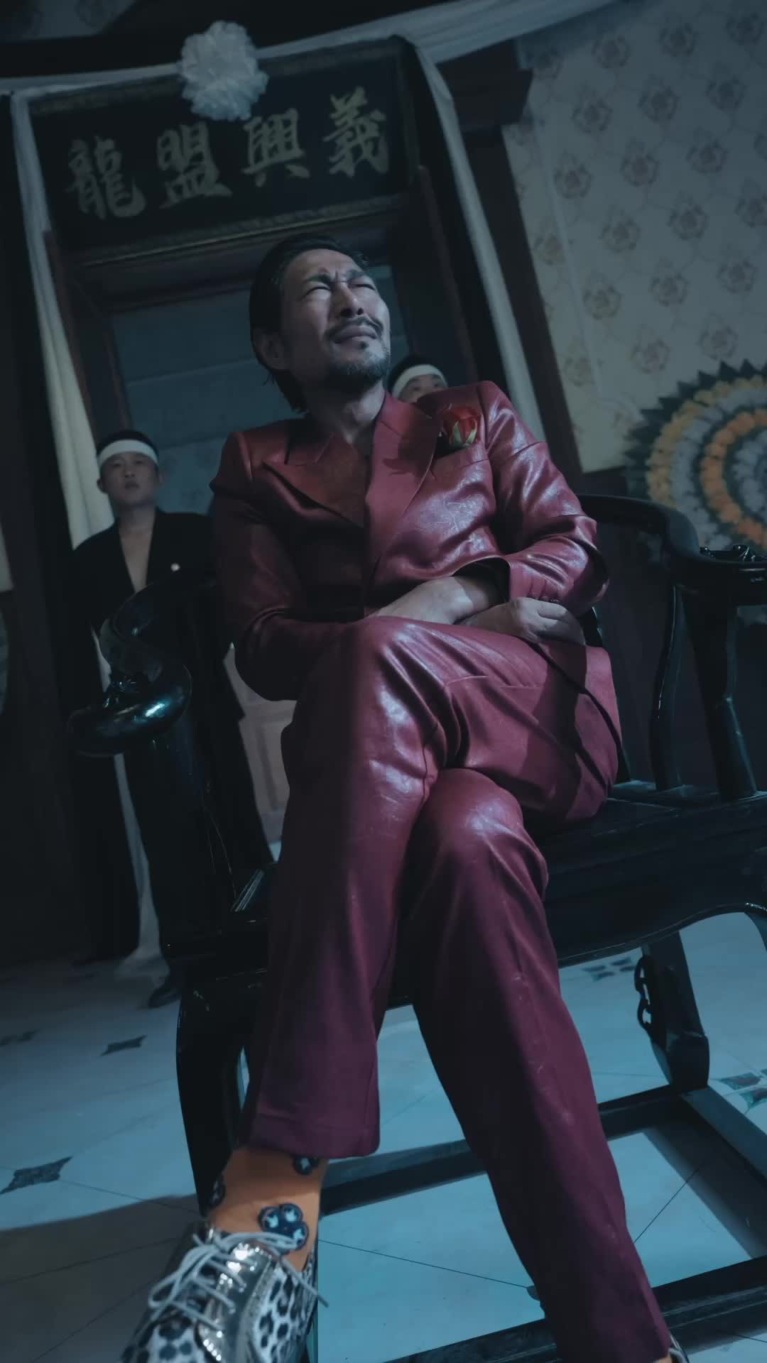 Episódio 10 de O funeral que criou um chefão