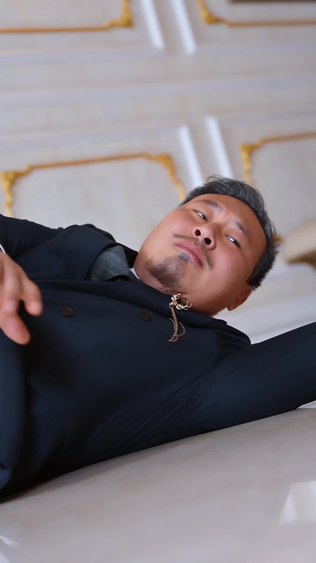 Episódio 11 de O Mendigo Quer Fugir do Casamento