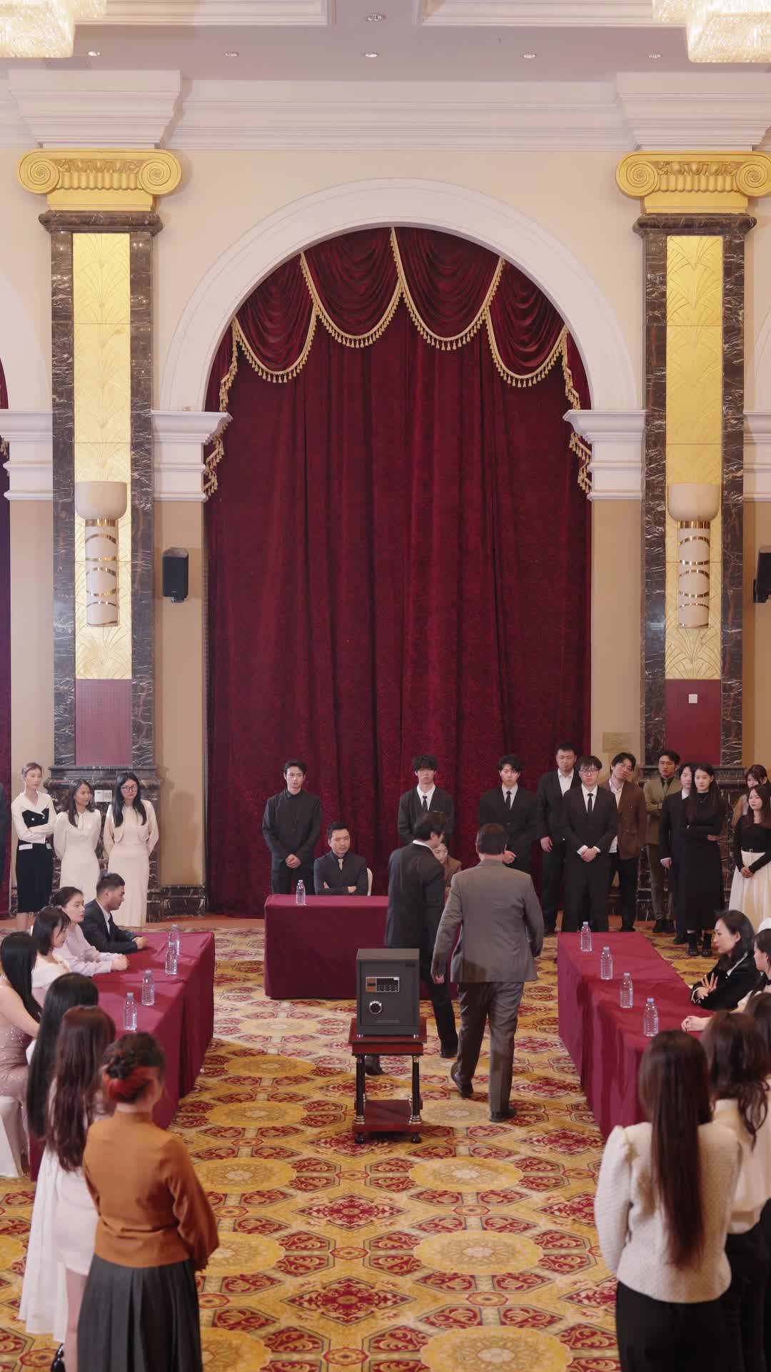 Episódio 11 de O Plano de Família: O Amor Ataca Duas Vezes