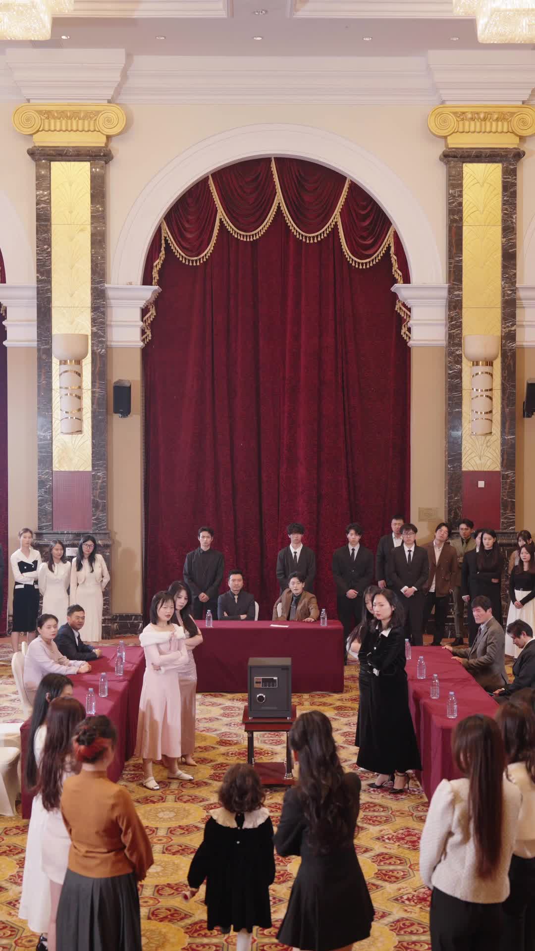 Episódio 12 de O Plano de Família: O Amor Ataca Duas Vezes