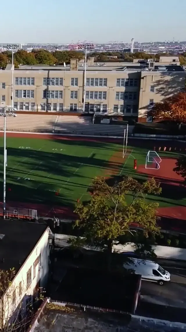 Episódio 41 de O Quarterback do Vizinho