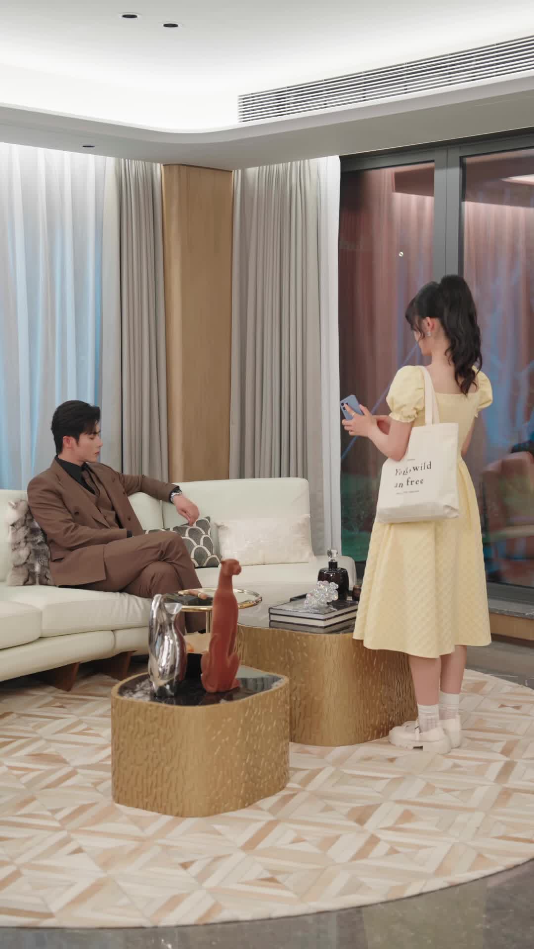 Episódio 25 de O Segredo Indecente do Sr. Lewis