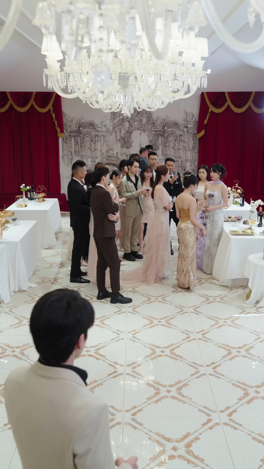 Episódio 43 de O Segredo Indecente do Sr. Lewis