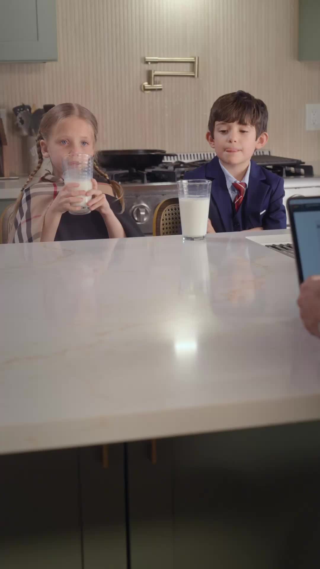 Episódio 7 de Os gêmeos do CEO querem a mamãe de volta