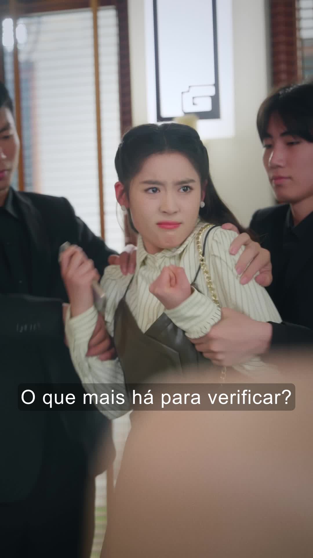 Episódio 28 de Os Três Filhos Mimam a Mamãe