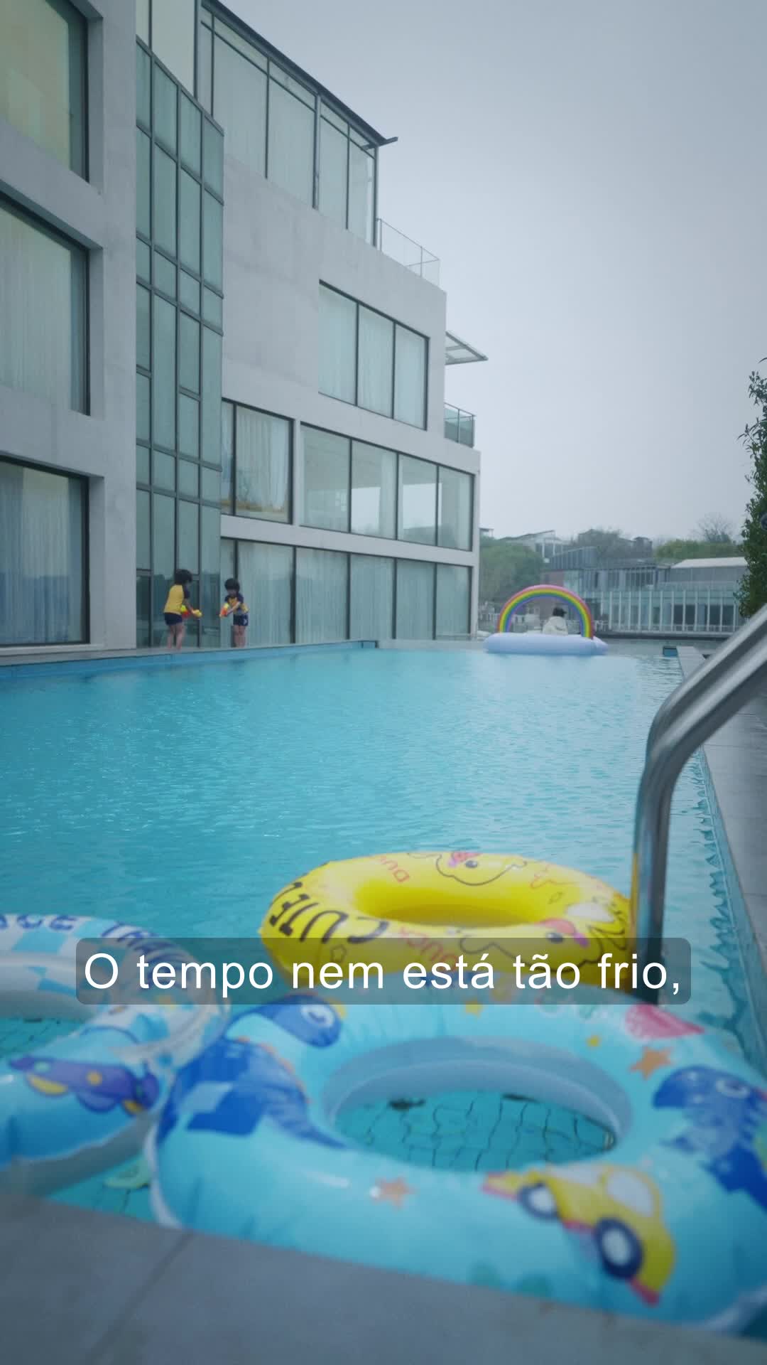 Episódio 45 de Os Três Filhos Mimam a Mamãe