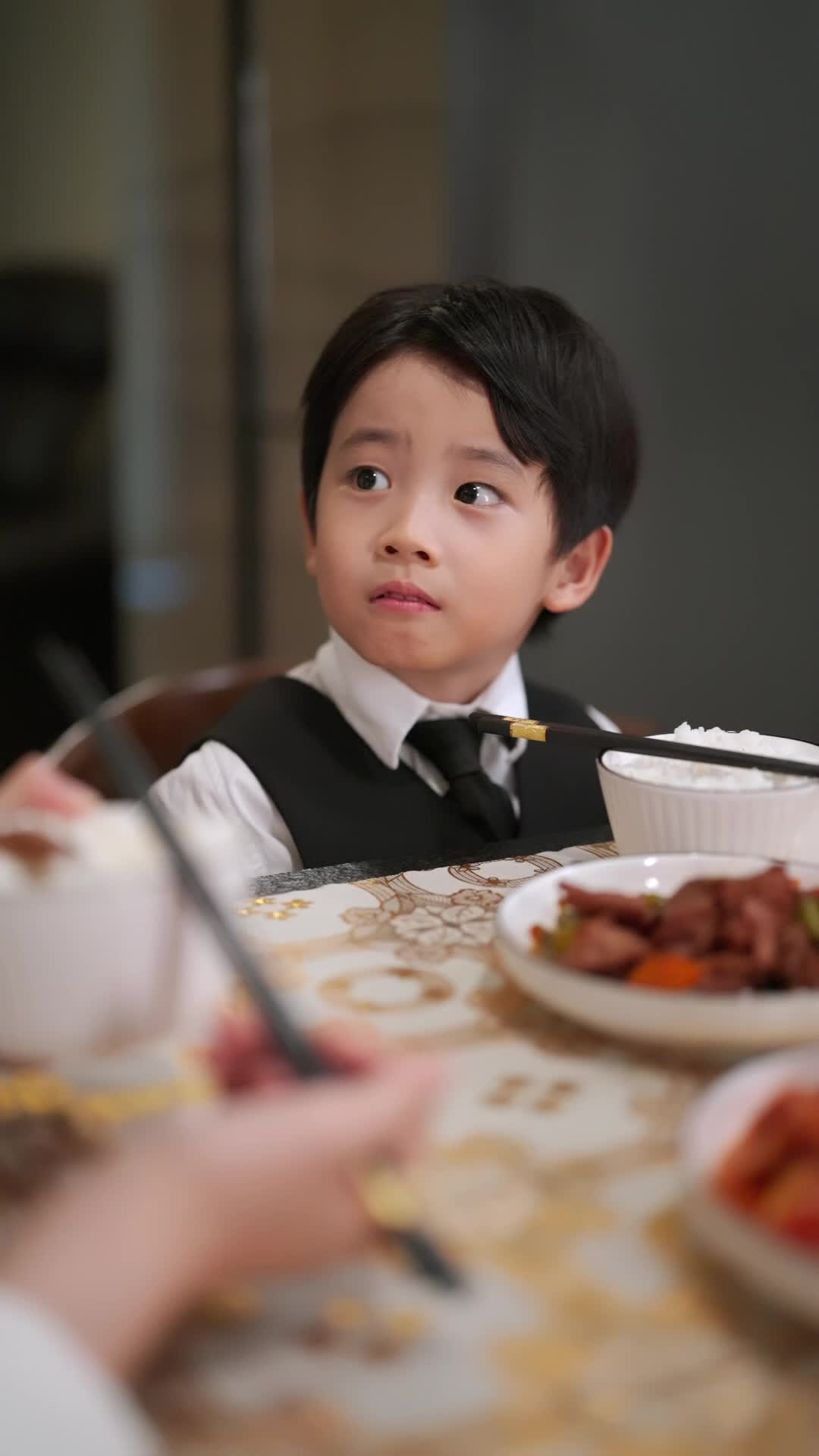 Episódio 8 de Papai por Acaso, Amor por Destino