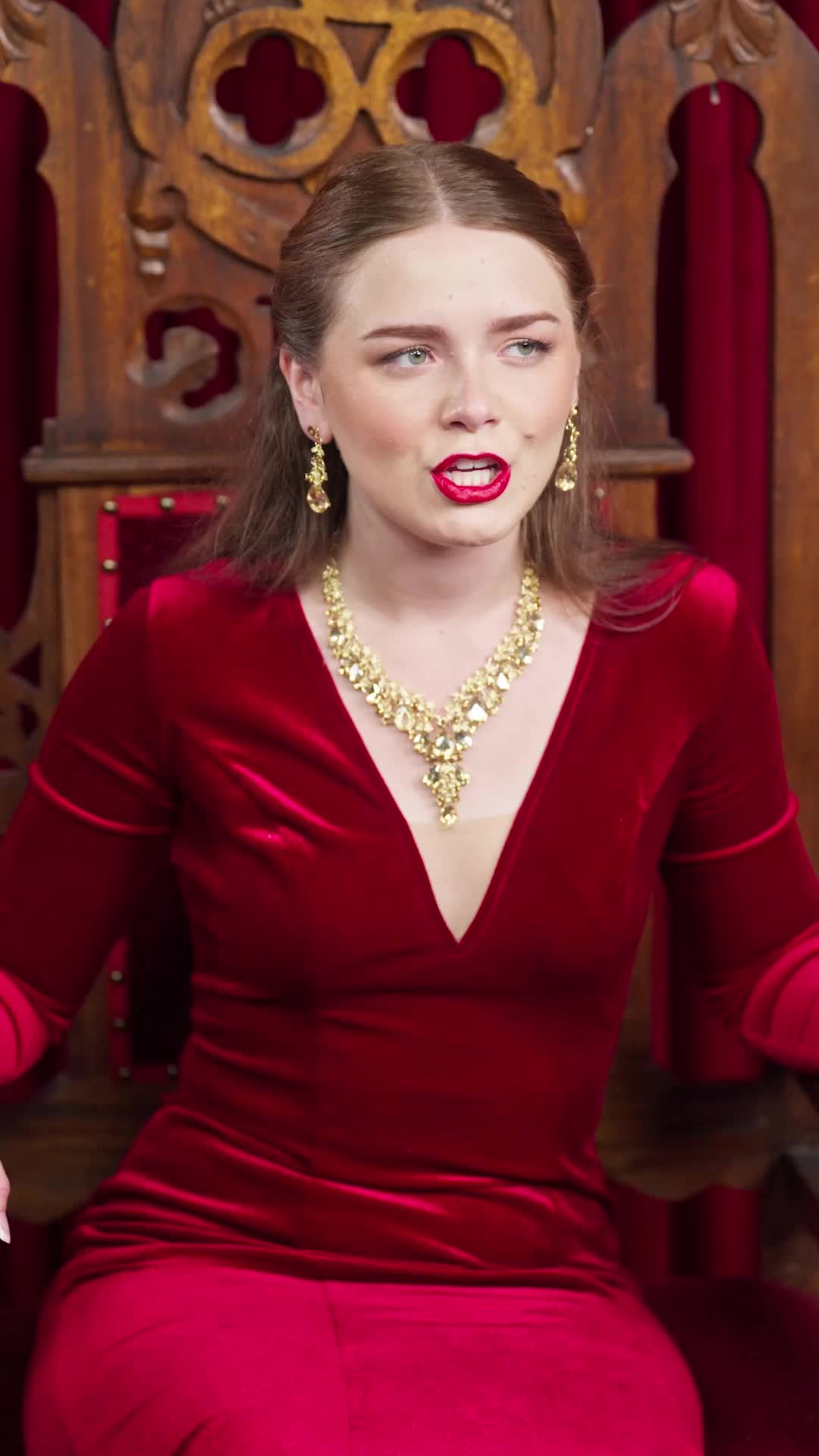 Episódio 34 de Rainha Alfa Traída Ressurge das Cinzas