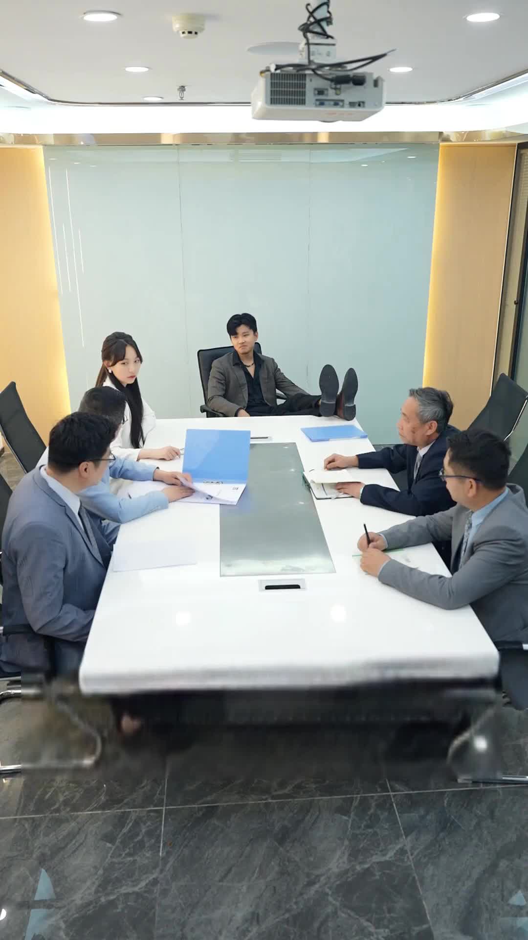 Episódio 76 de Renasceu Como a Queridinha do CEO