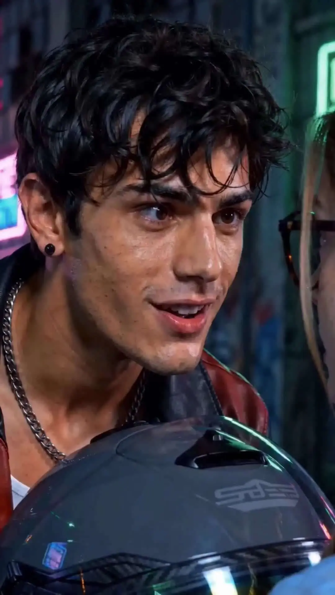 Episódio 2 de Seduzida pelo Meio-Irmão Bad Boy