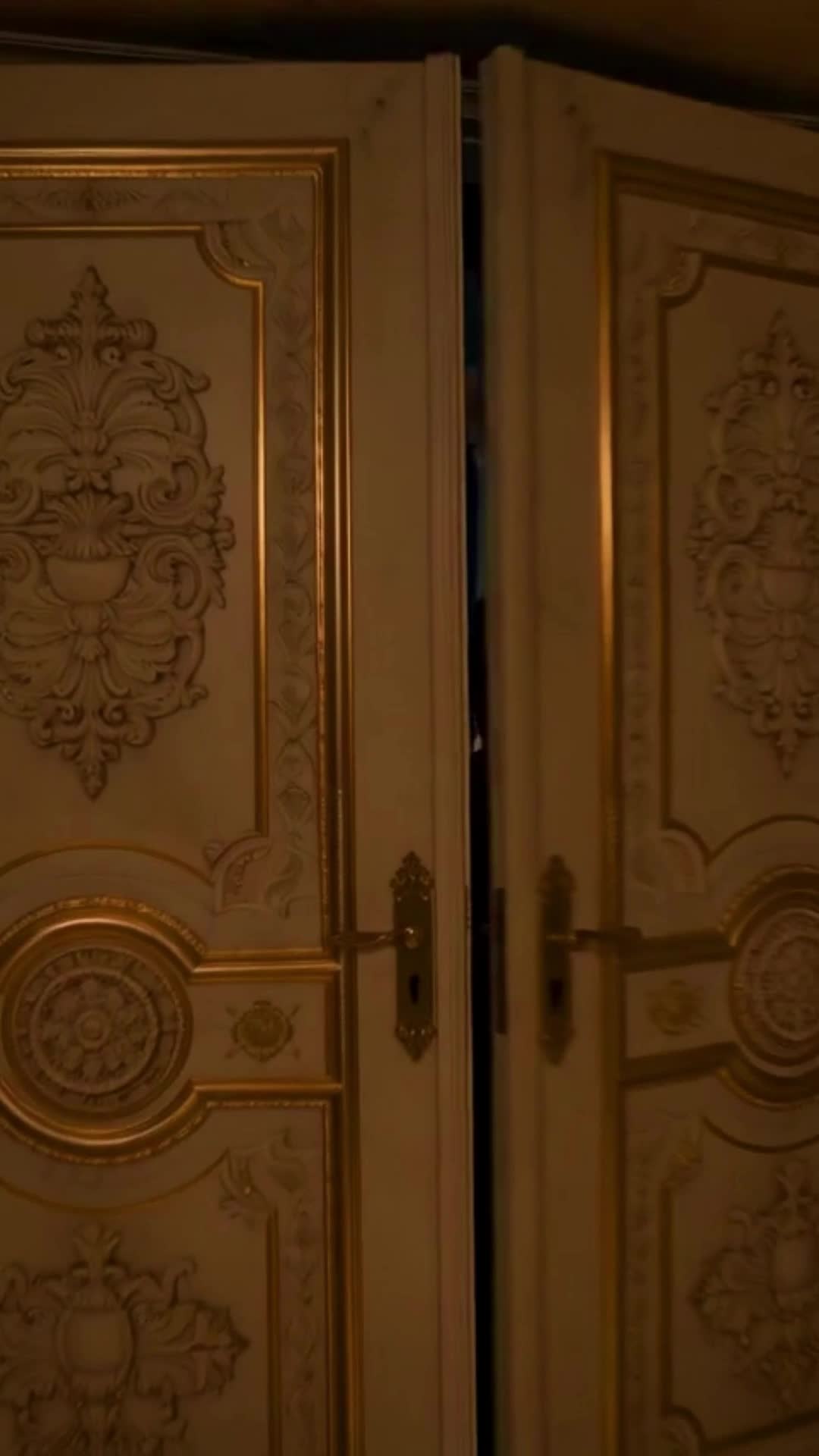 Episódio 16 de Tarde Demais para uma Deusa