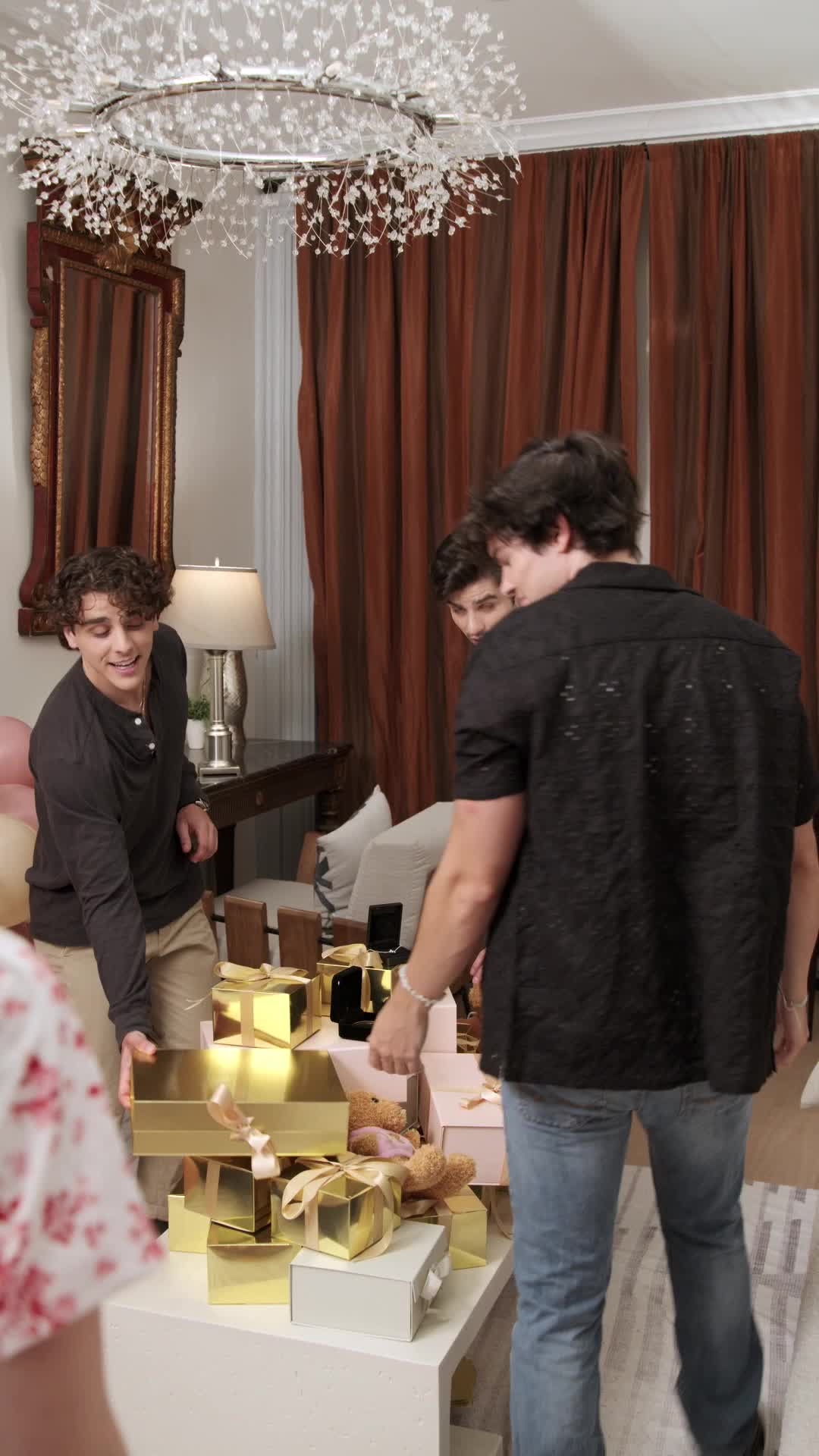 Episódio 32 de Três Irmãos Me Mimam