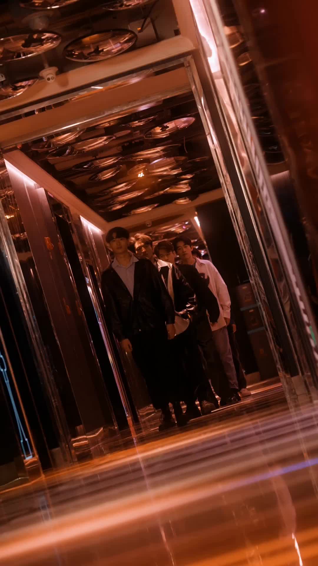 Episódio 1 de Uma Noite, Amor Eterno