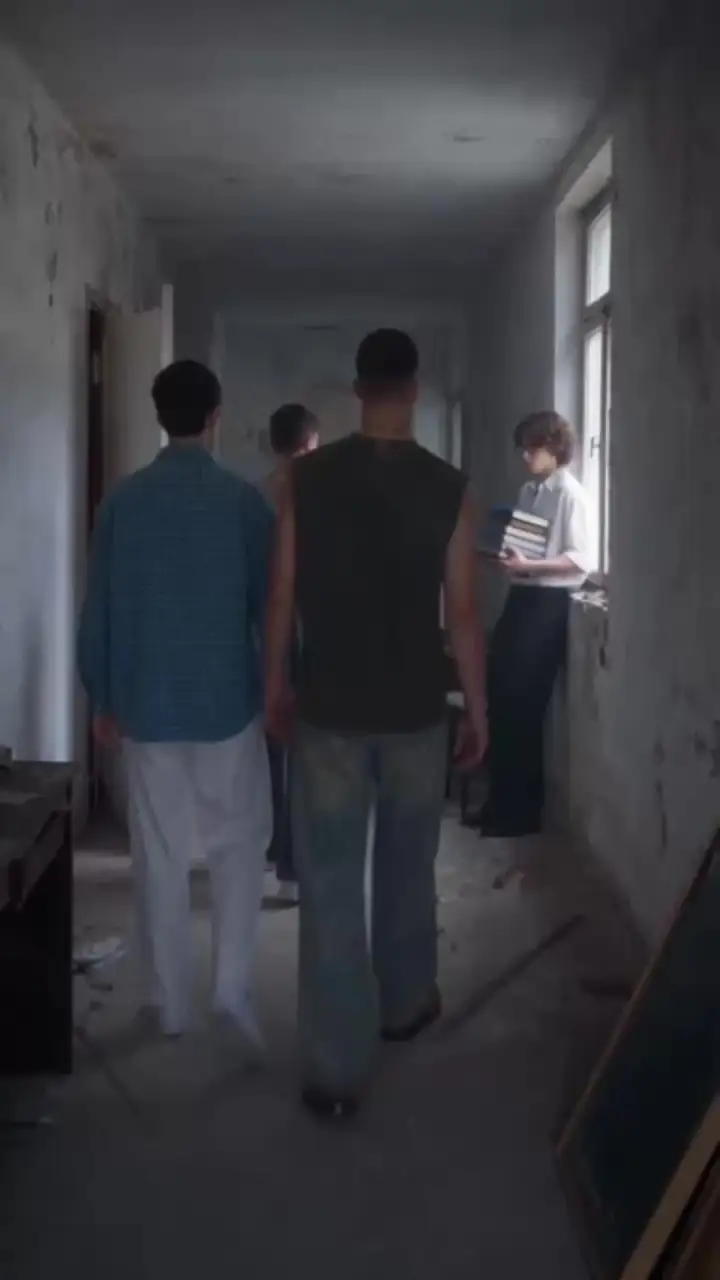 Episódio 11 de Valentão na Escola, Sugar na Live
