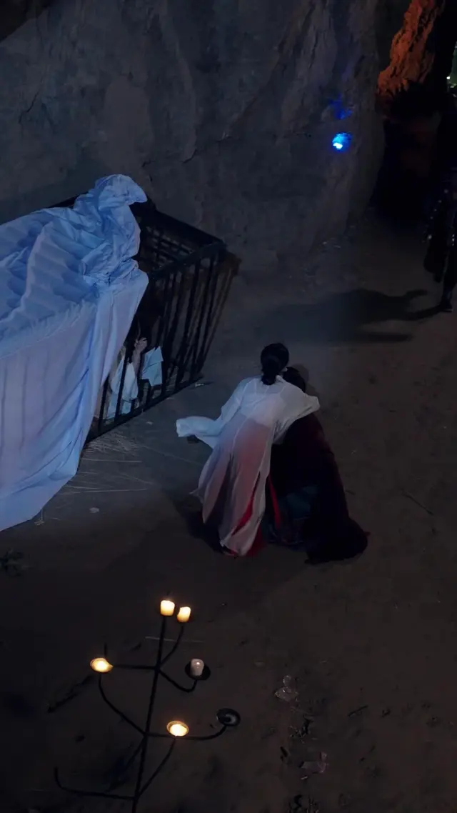 Episódio 26 de Vingança Carmesim: as Noivas Desaparecidas
