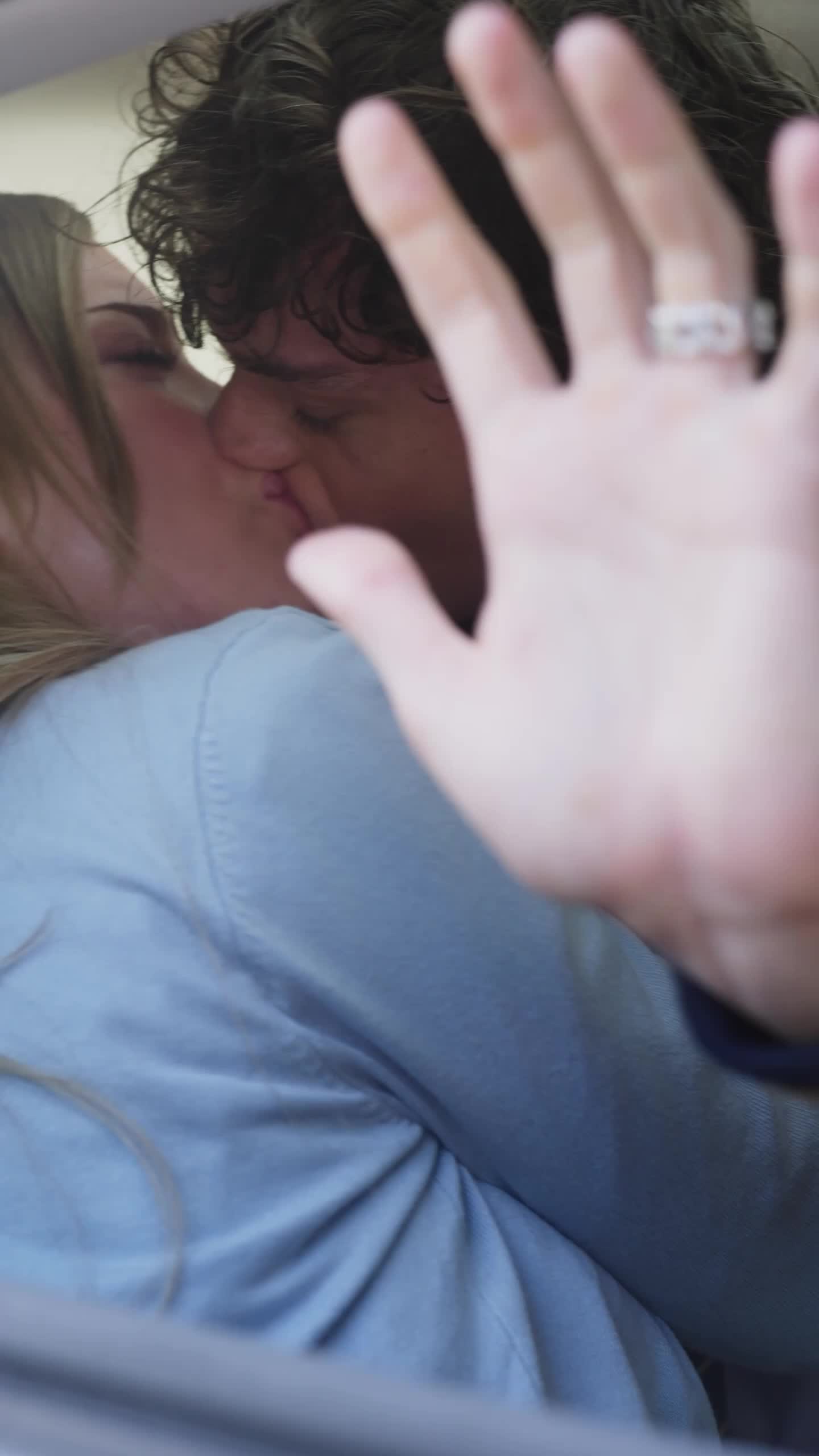 Episódio 37 de Você Foi Substituído, Primeiro Amor